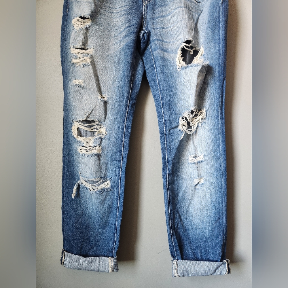 KanCan Distressed Destroyed Relaxed Fit Jeans Size 7/27 NWT - Picture 4 of 11